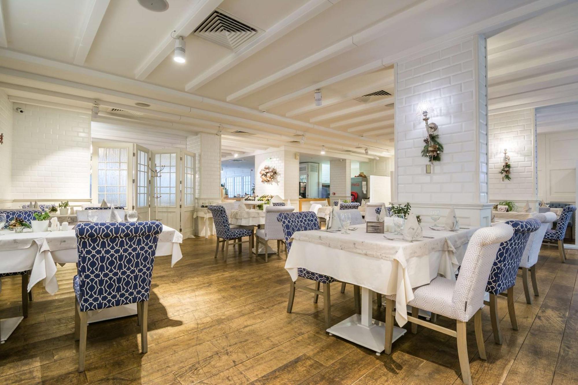 Hotel Western Olives - Free Pool & Parking